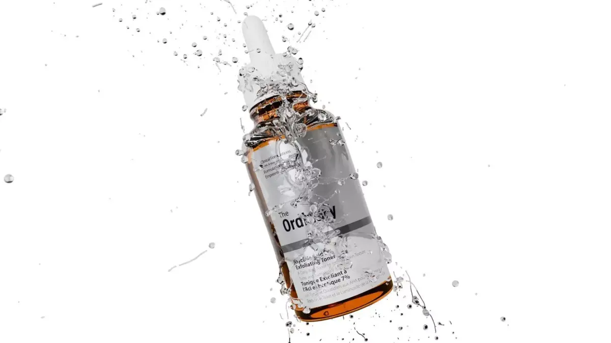 VFX Animated Water Splash On Cosmetic Product 3D model