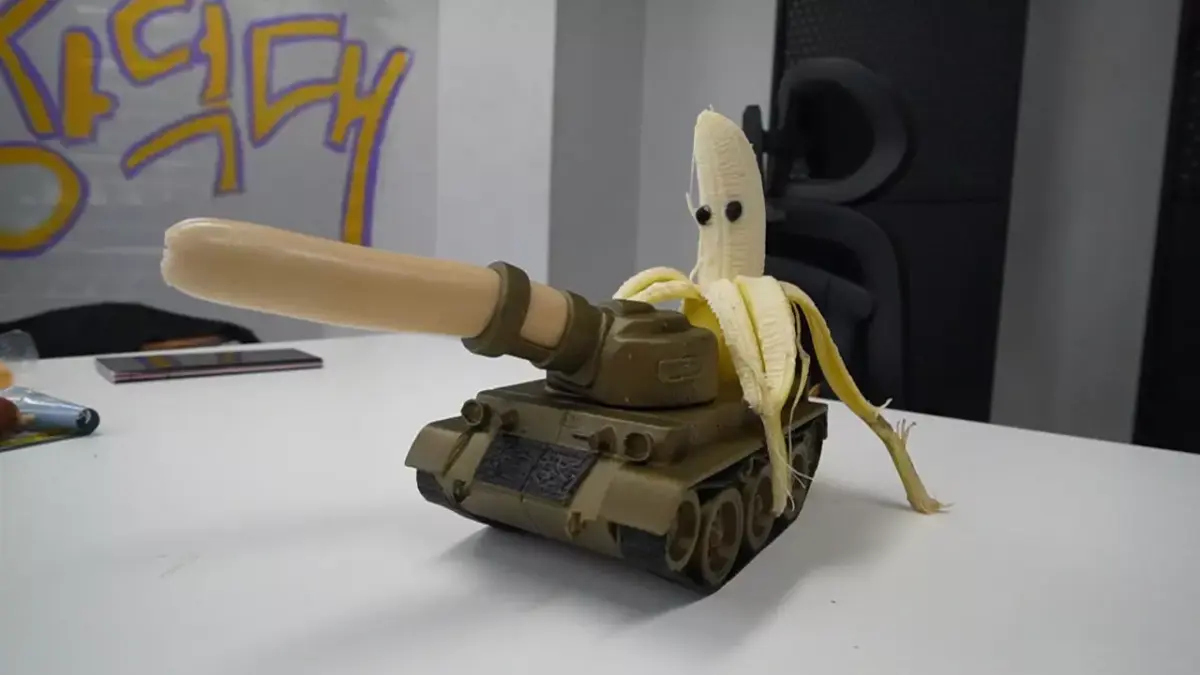 Italian brainrot Bambini Tankini Banana Yeldini Pierdolini  3D model