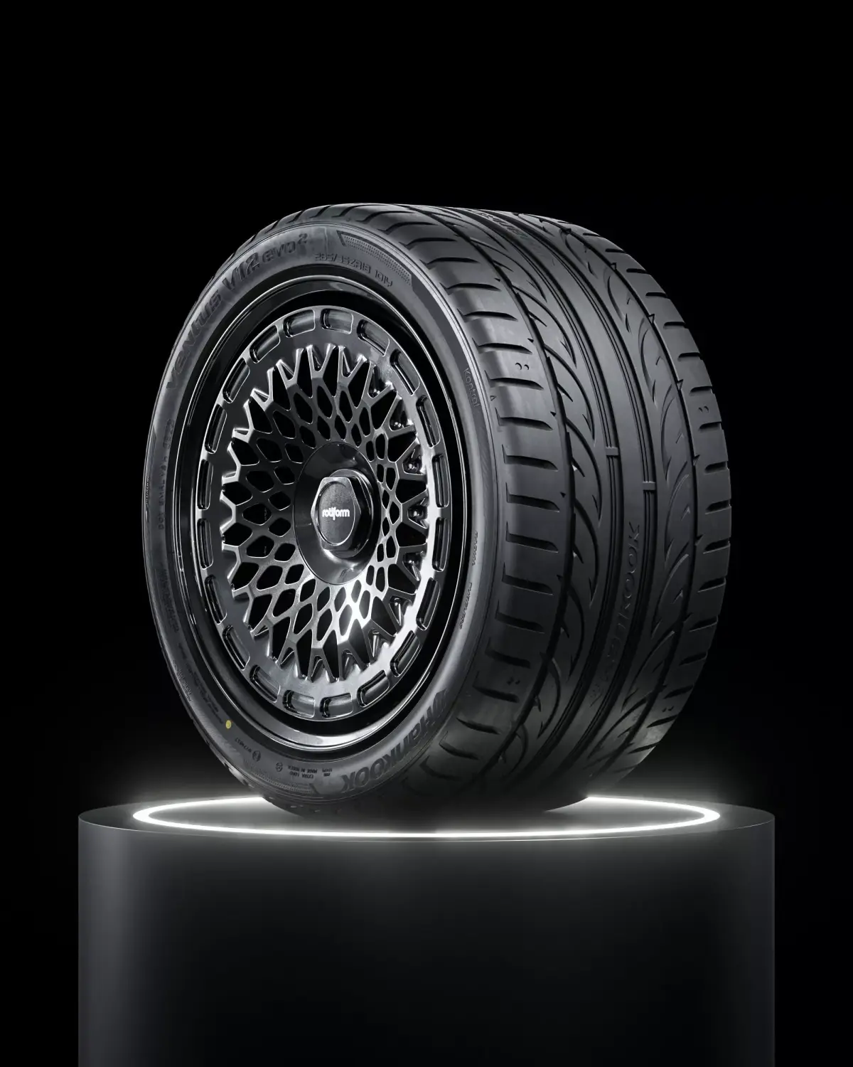 Hankook Ventus V12 EVO2 285 35 ZR18 101Y 3D model