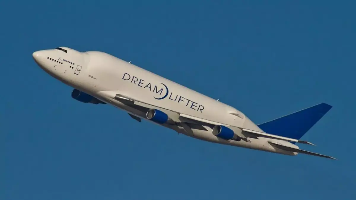boeing 747 dreamlifter 3D model