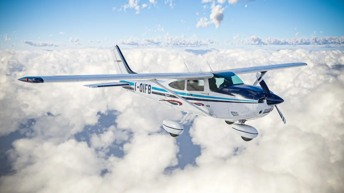 Cessna 182 Skylane ultralight Airplane Realistic Low-poly 3D model