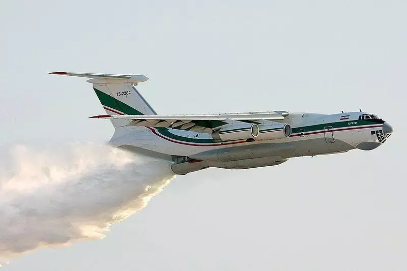 Ilyushin Il-76 3D model 2
