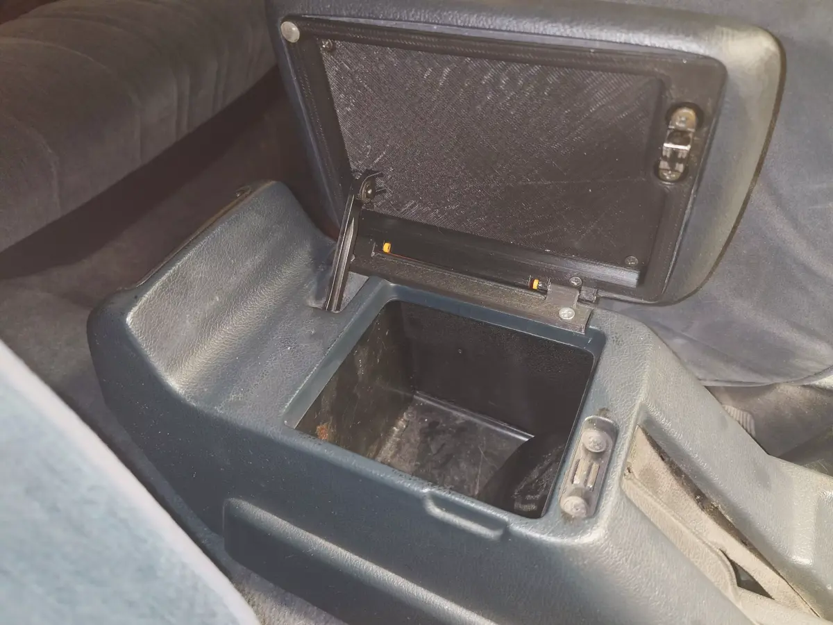 Toyota Crown JZS133 Center Console Storage Lid Hinge 3D print model purchase