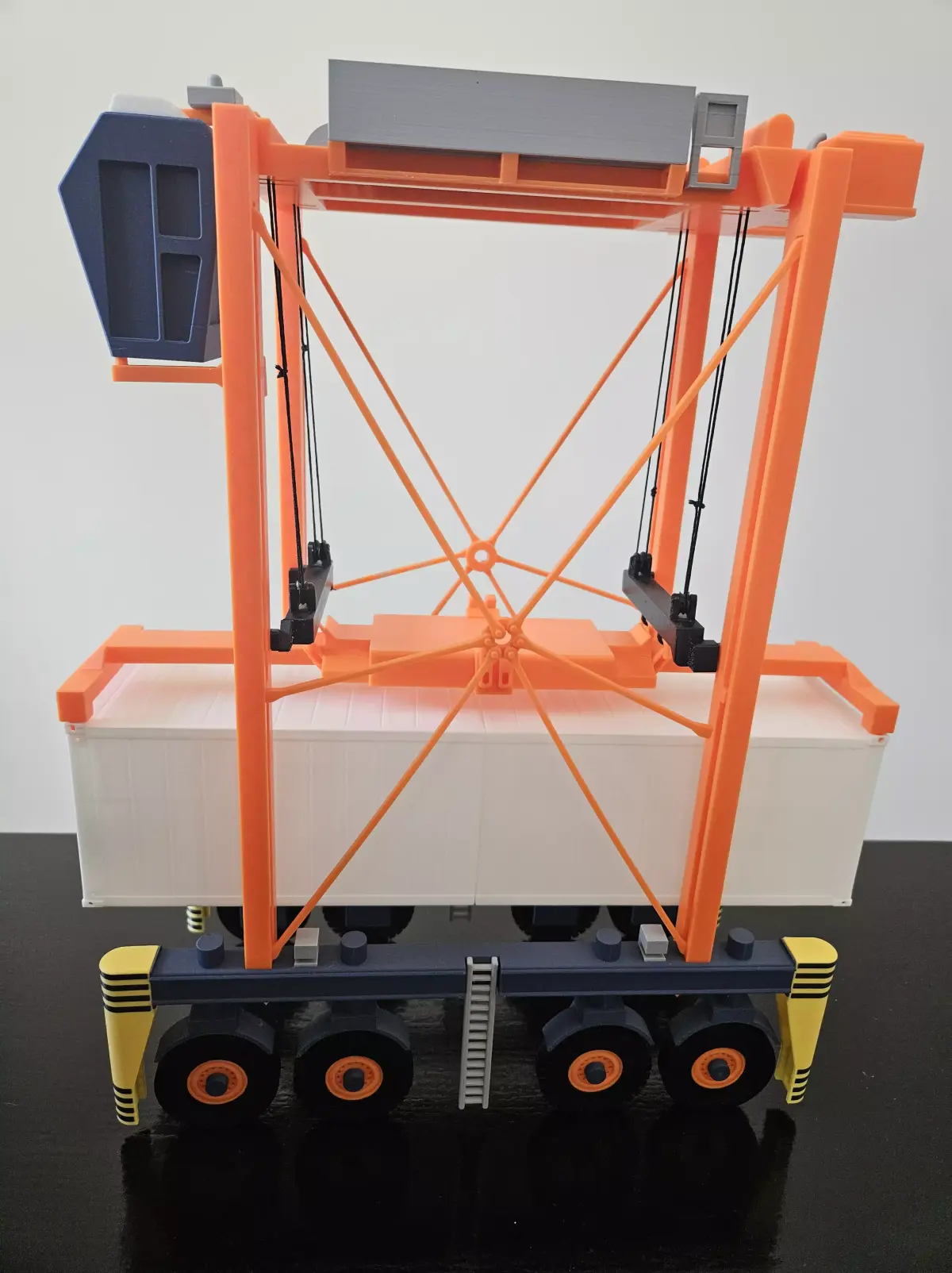 Straddle Carrier - Push-Fit 3D Printed Model 3D print model
