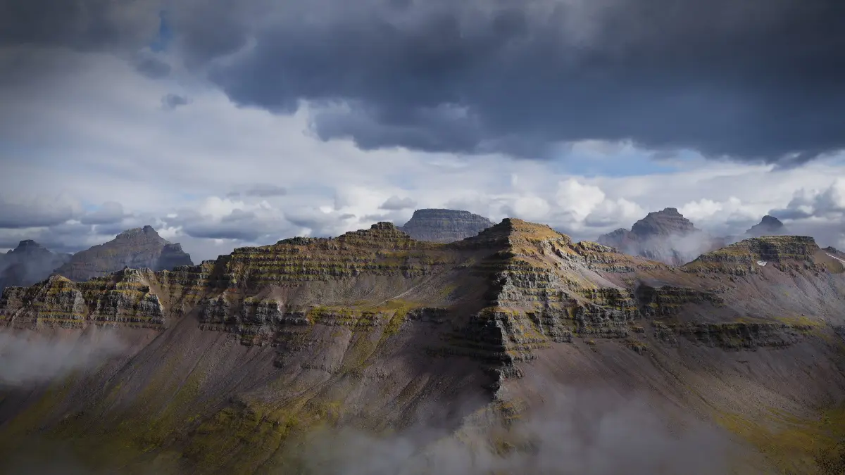  Icelandic Mountain Range - PBR 3D Model 