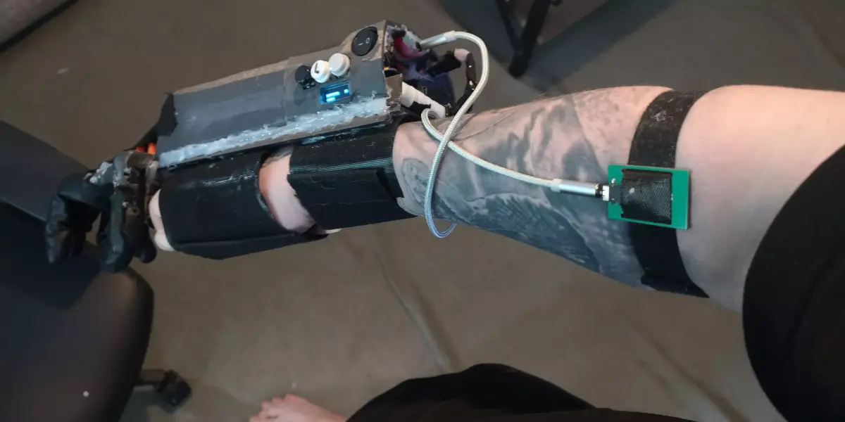 Prosthethic arm with EMG or Audio control Includes code Free 3D print model