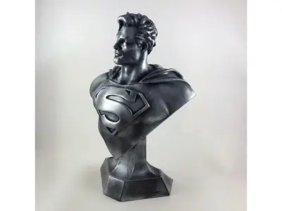 Superman bust Low-poly 3D model