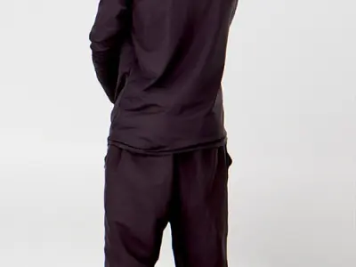 Posed 00325 14