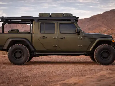 Desert Rally Off-Road Pickup Truck  Rigged Game-Ready Vehicle  3D model