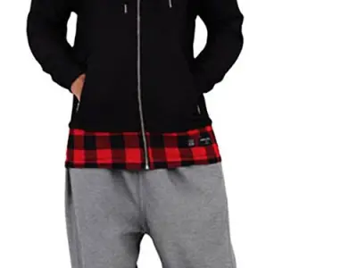 Daniel Posed 001