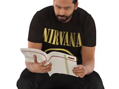 Kumar Posed 017