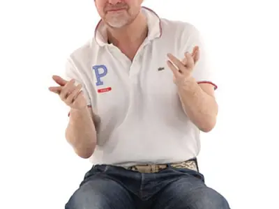 Frank Posed 004