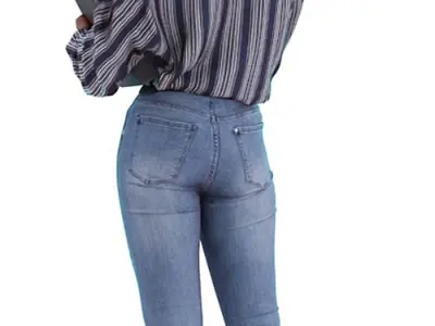 Joyce Posed 010