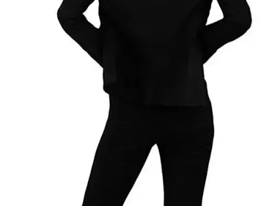 Pamela Posed 006