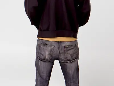 Posed 00211 02