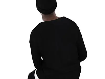 Tyrone Posed 001