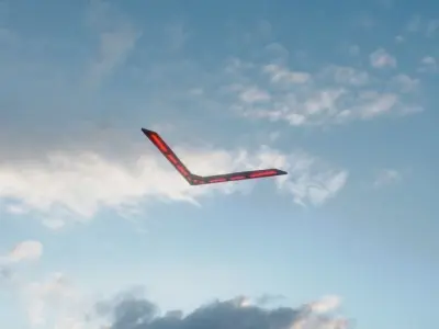 V-Shaped UFO-red Free low-poly 3D model