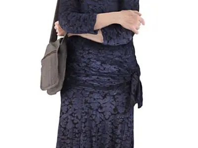 Caren Posed 031
