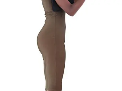 Alison Posed 010