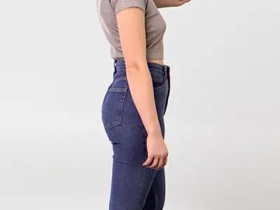 Posed 00126 18