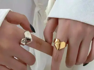 Antique gold ring heart ring 3D print model