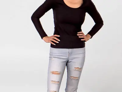 Posed 00209 15