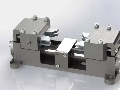 Machine vice with movable replaceable jaws 3D model