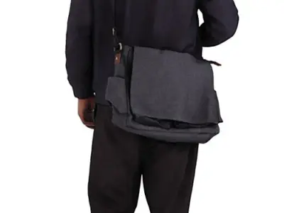 Jamal Posed 001