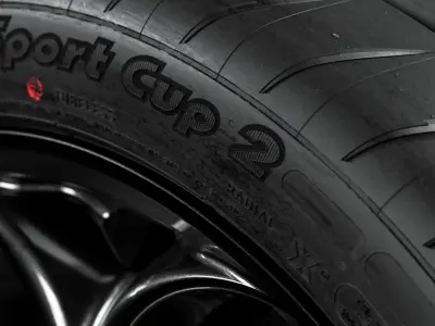Michelin Pilot Sport Cup 2 215 40 ZR18 98Y 3D model