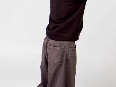 Posed 00204 06