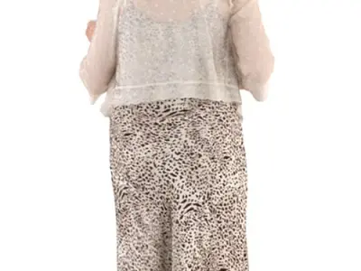 Caren Posed 025