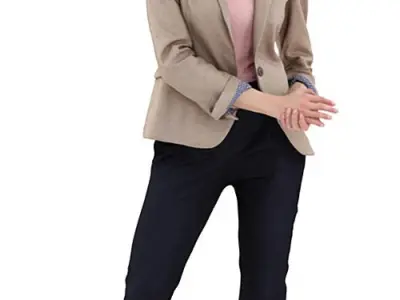 Julia Posed 033