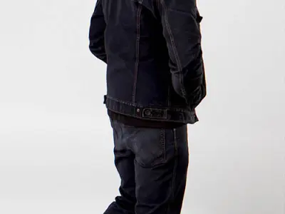 Posed Plus 00102 17