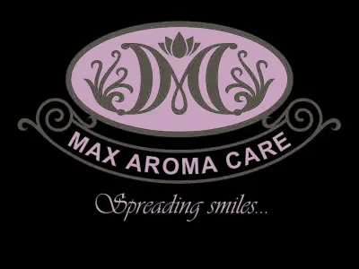 low poly perfume bottle Free low-poly 3D model