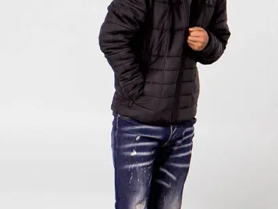 Posed 00174 15