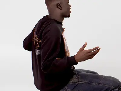 Posed 00345 11