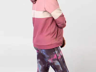 Posed 00167 02