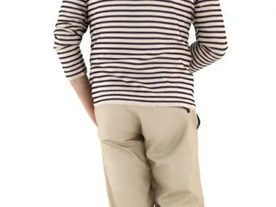 Frank Posed 024