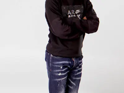 Posed 00174 06