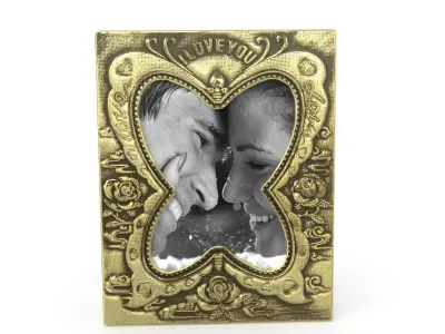 Antique Photo Frame Low-poly 3D model