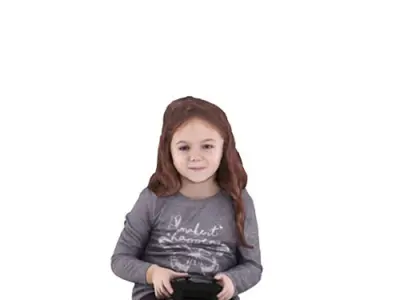 Lara Posed 012
