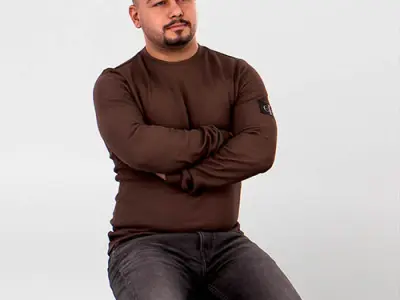 Posed Plus 00033 32