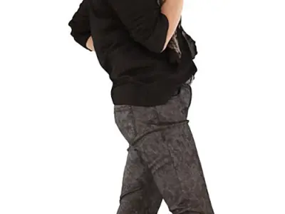 Roberta Posed 023