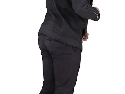 Cody Posed 002