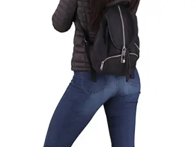 Carla Posed 004