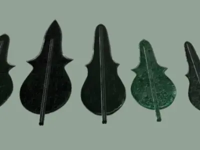  Lute-shaped Bronze Dagger 3D model