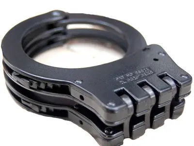 Model-Hinged-Handcuffs-Hinged-3ds-Max Low-poly 3D model