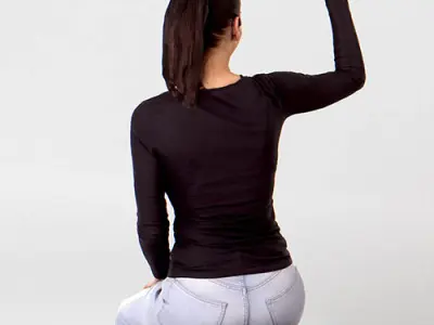 Posed 00209 22