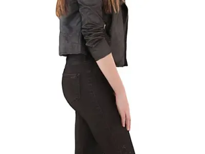 Emma Posed 008