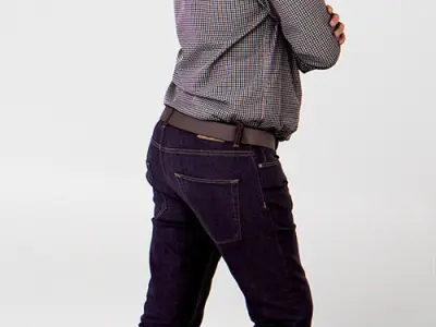 Posed 00118 17